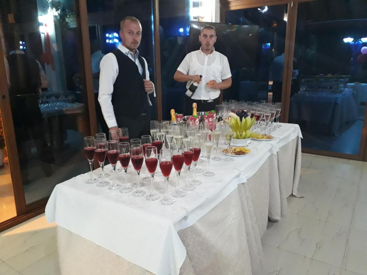 Hotel 3 Vellezerit Durrës Exteriér fotografie