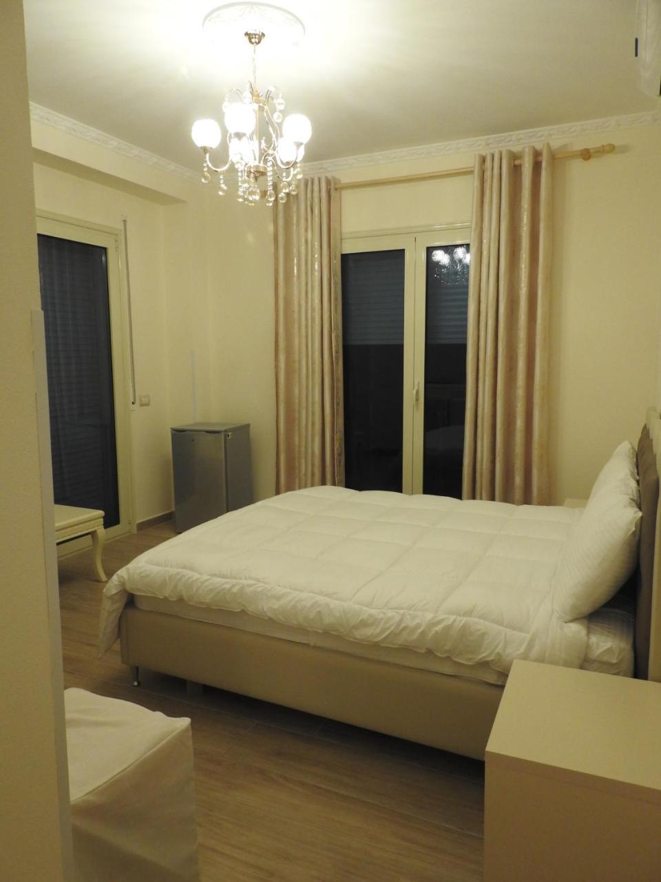 Hotel 3 Vellezerit Durrës Exteriér fotografie